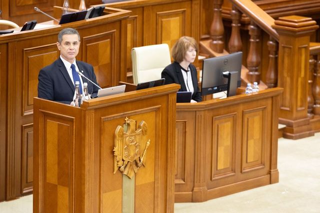 Moldova va avea o nouă Strategie națională de apărare, până în 2034 – Proiectul adoptat de Parlament