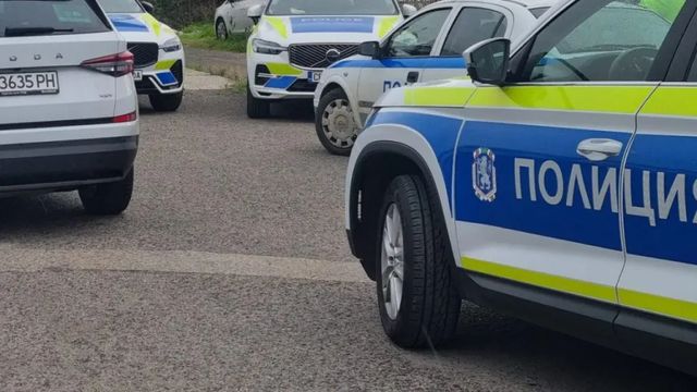 Деца са освободили от скорост автомобила, затиснал дете в Бургаско