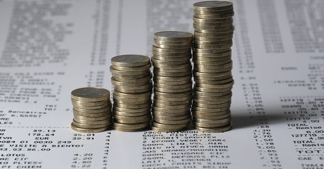 Hatalmas államadósságot örökölt Magyar Péter kormánya, ez lehet a megoldás