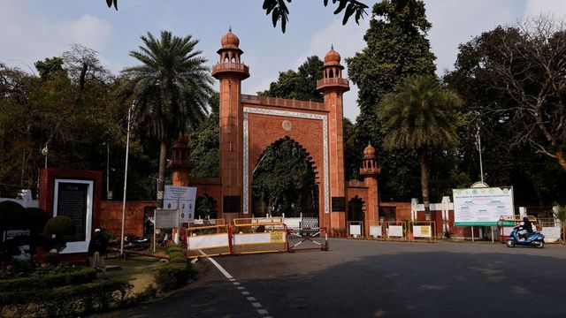 'Beef biryani' on AMU's lunch menu triggers uproar, varsity calls it 'typing error'