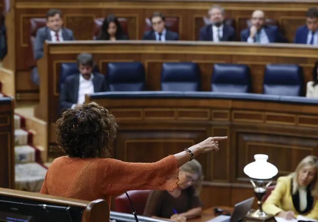 Junts advierte a Montero de que no habrá Presupuestos «sin cumplir con Cataluña»