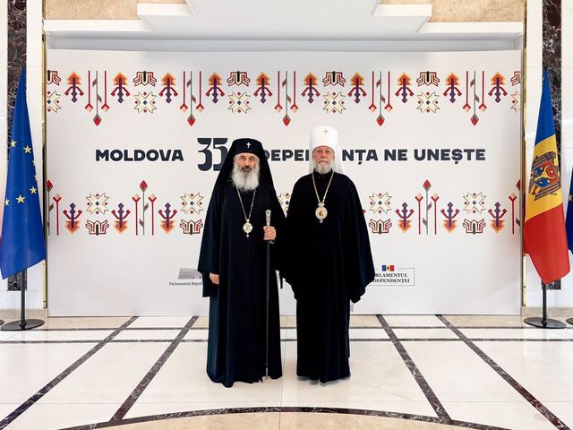 Mitropoliții Antonie și Vladimir discută despre un posibil dialog după ani de tensiuni