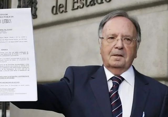 El juez Peinado expulsa a Manos Limpias de la causa de Begoña Gómez