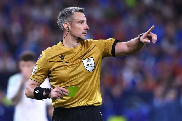 Semifinala Spania - Franța, arbitrată de slovenul Slavko Vincic