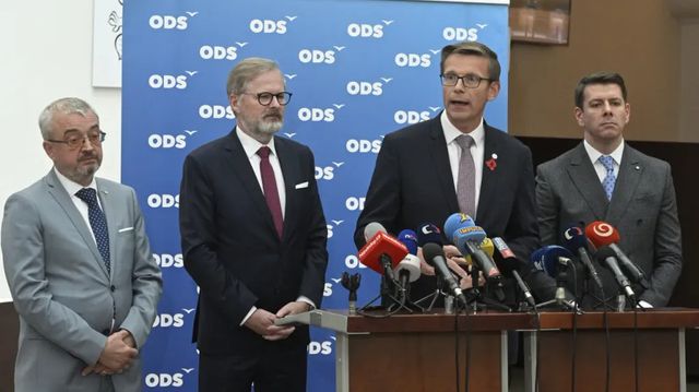 Hřib obhajuje svou pozici předsedy Pirátů, strana na sjezdu volí i nové vedení