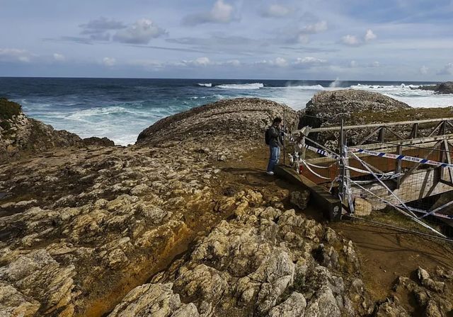 El Ayuntamiento de Santander pide a la jueza que llame a declarar al constructor de la pasarela que colapsó