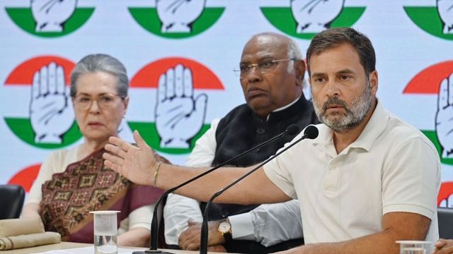 Rahul Gandhi slams Centre, says ‘Congress bank accounts frozen, can’t campaign’