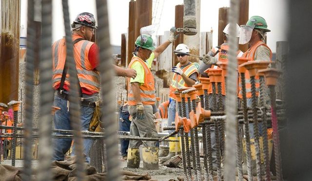 Salariul minim în Moldova va crește la 6 300 de lei începând cu 1 ianuarie 2026