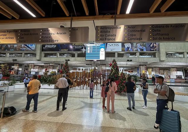 España se suma a Alemania y desaconseja viajar a Venezuela