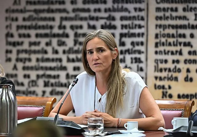 El Gobierno eleva la retribución a las renovables para salvar su rentabilidad por la caída de los precios de la luz