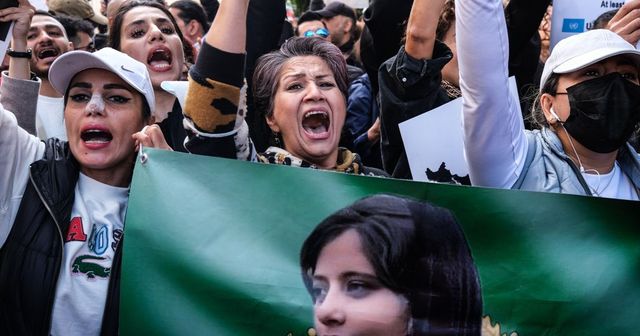 Megszüntették az erkölcsrendészetet Iránban