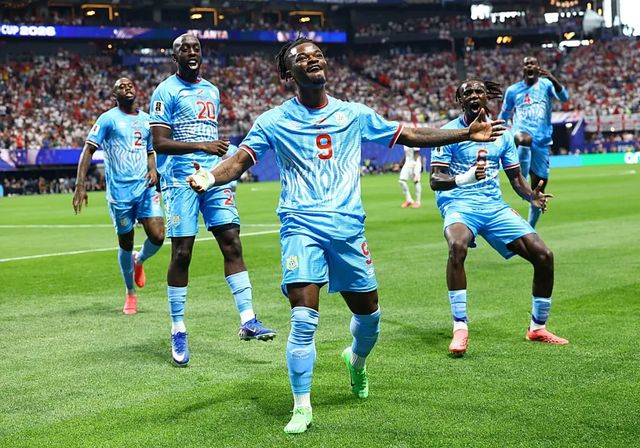 La historia del sorprendente goleador congoleño contra Inglaterra, que juega en España