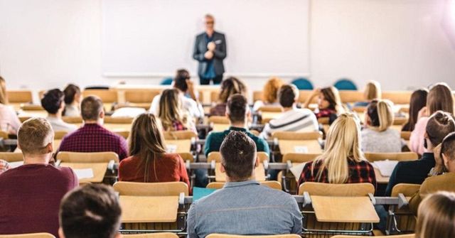 España recupera el Erasmus Nacional para universitarios