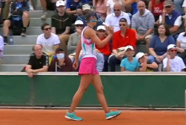 Irina Begu, aproape să fie descalificată la Roland Garros după ce a lovit un copil cu racheta
