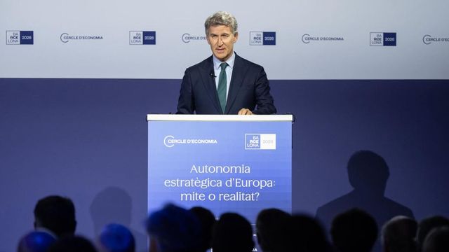 Feijóo cortocircuita el órdago de Junts y avisa de que llegará al Gobierno «con ayuda o sin ella»