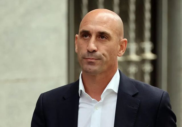 Luis Rubiales se defiende: «Nunca he hecho nada mal, contestaré a todo»