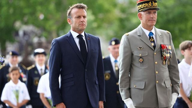 Macron vara servizio militare volontario da estate 2026