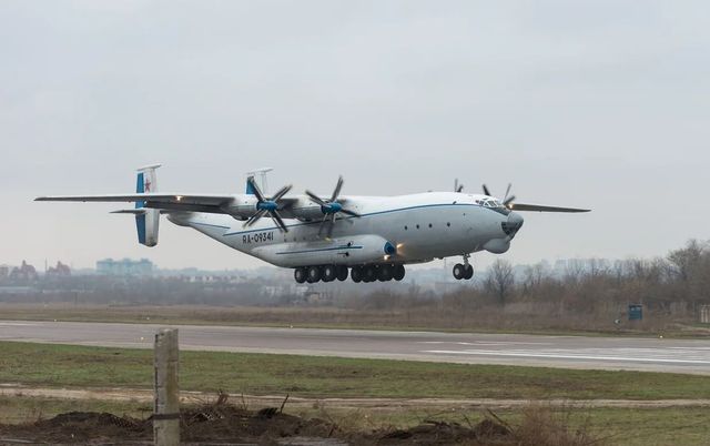 În Rusia s-a prăbușit un avion militar cu șapte persoane la bord
