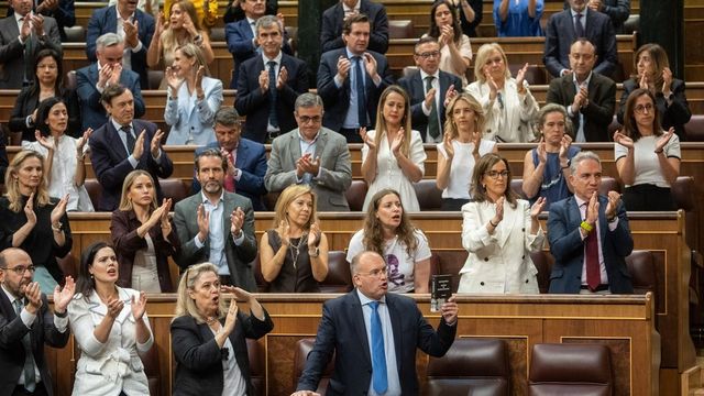 Bronca en el Congreso al exigir el PP votar el adelanto de la comparecencia de Sánchez