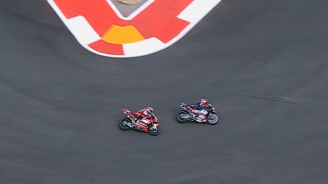 El vibrante adelantamiento de Jorge Martín a Bagnaia para coronarse en el sprint de Las Américas