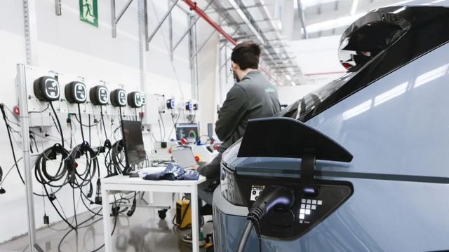 El coche eléctrico se atasca