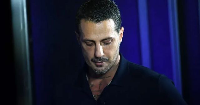 Milano: Fabrizio Corona minacciato col figlio per avere 500 euro, denunciato 20enne