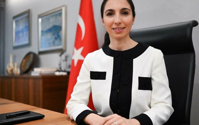 Guvernatoarea băncii centrale din Turcia a demisionat după opt luni în funcție, invocând nevoia de a-și proteja familia