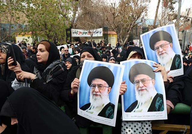 EE UU evacua a parte del personal de una base militar en Catar por la amenaza de un ataque de Irán