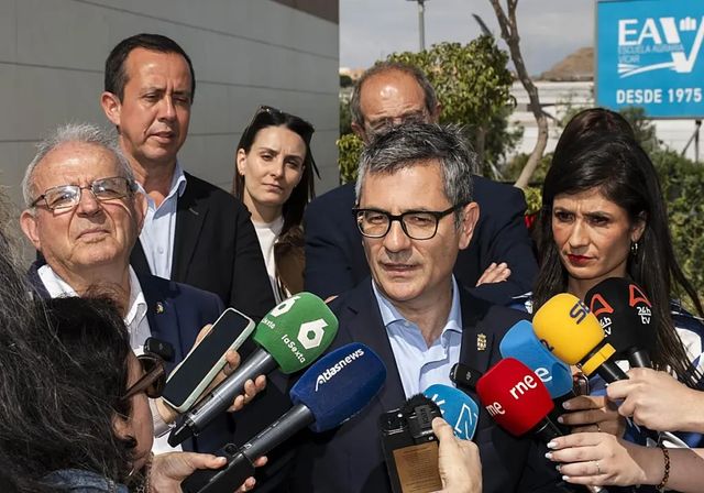 Bolaños niega que haya un «pacto de no agresión» con Ábalos para evitar que tire de la manta