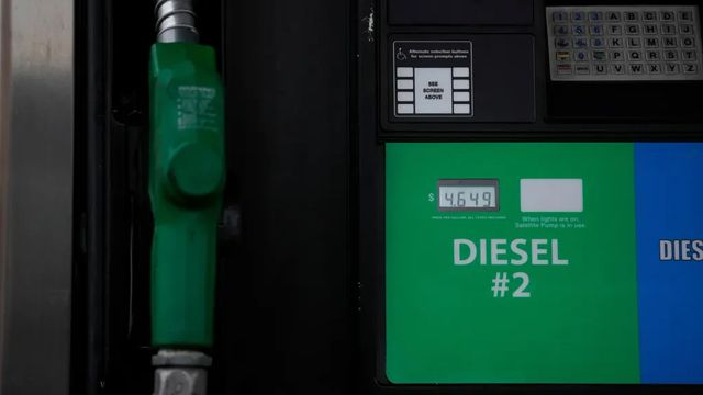 El diésel ya sube un 20% con el conflicto en Oriente Medio y dobla el repunte de la gasolina