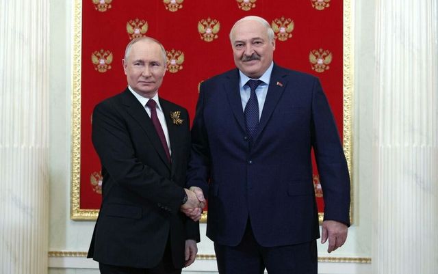 Războiul din Ucraina: Lukașenko a anunțat că oferă „arme nucleare pentru toți cei care se alătură uniunii Rusia-Belarus”