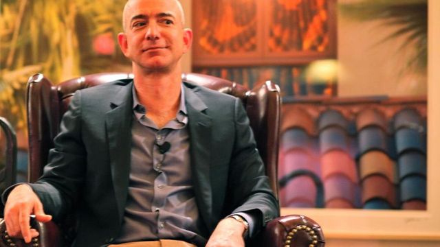 Jeff Bezos a pierdut a doua poziție în topul celor mai bogați oameni din lume. Ascensiune spectaculoasă a unui magnat indian