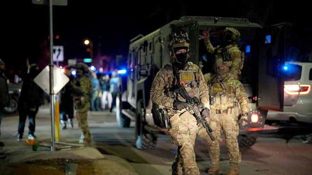 Un agente de inmigración en Minneapolis dispara en la pierna a un supuesto migrante irregular