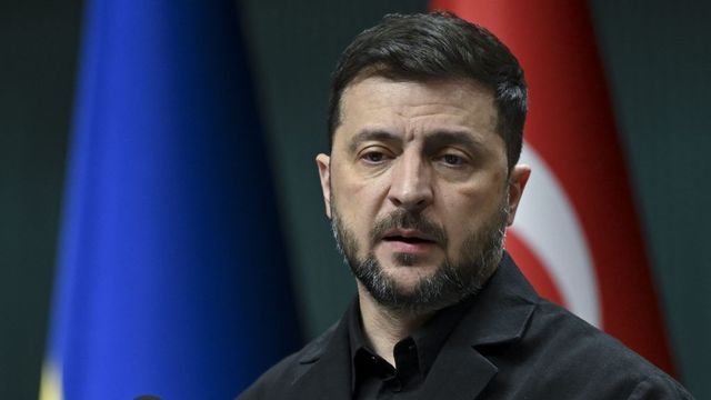 Zelenszkij egy feltétellel hajlandó lemondani a NATO-tagságról