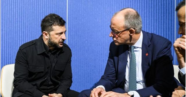 Merz îi cere lui Zelenski să nu le mai permită bărbaților tineri să plece din Ucraina