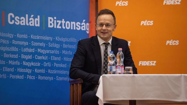 Szijjártó Péter szerint közel a Gazprombank elleni amerikai szankciók okozta problémák megoldása