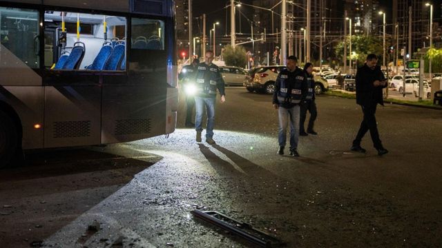 Două autobuze au explodat în capitala Israelului