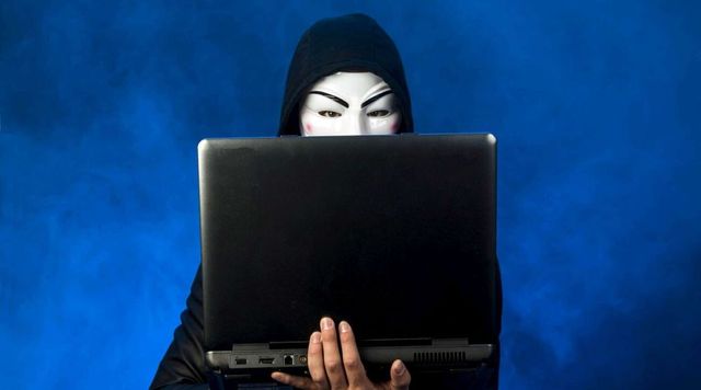 Attacco hacker russi a cinque banche italiane