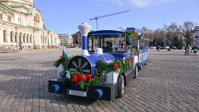 Променя се организацията на движение около храм-паметник „Св. Александър Невски“ във връзка с празничното богослужение