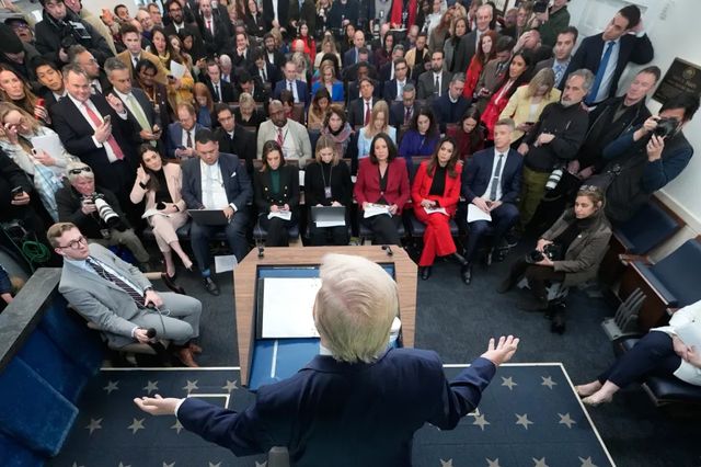 Cât de departe este dispus să meargă Trump pentru Groenlanda