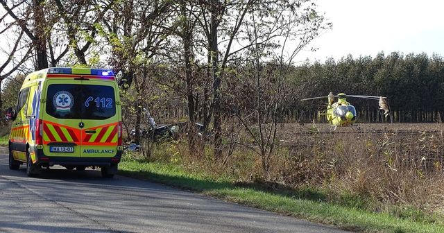 Kamionok karamboloztak, teljesen lezárták az M5-ös autópályát