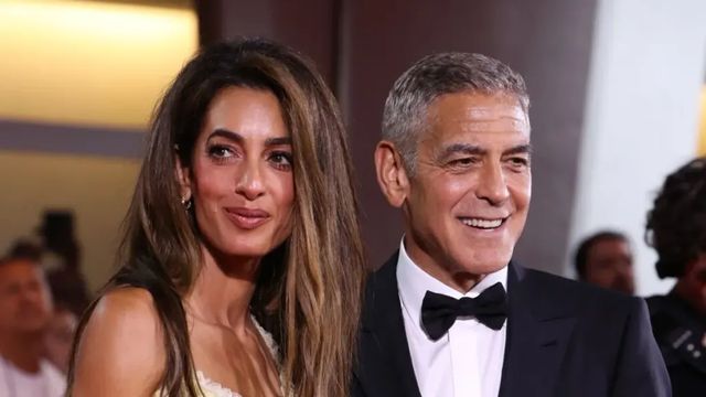 George Clooney e la moglie Amal hanno ottenuto la cittadinanza francese