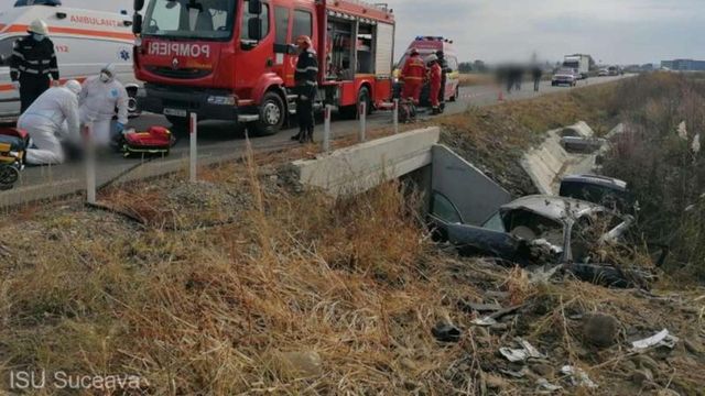 Accident soldat cu trei morți și o persoană grav rănită pe șoseaua de centură a unui oraș din România