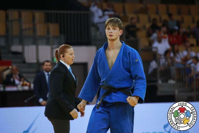 Argint pentru judocanul din Moldova, Mihail Latîșev, la Grand Slam-ul de la Abu Dhabi