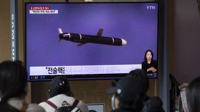 Észak-Korea több manőverező robotrepülőgépet lőtt ki