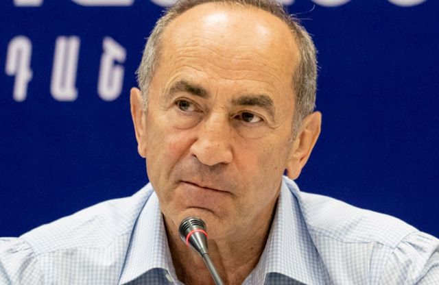 Fostul președinte al Armeniei, Robert Kocharyan a fost reținut într-un dosar de corupție