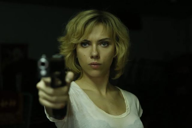 Scarlett Johansson estalla contra OpenAI por imitar su voz en ChatGPT