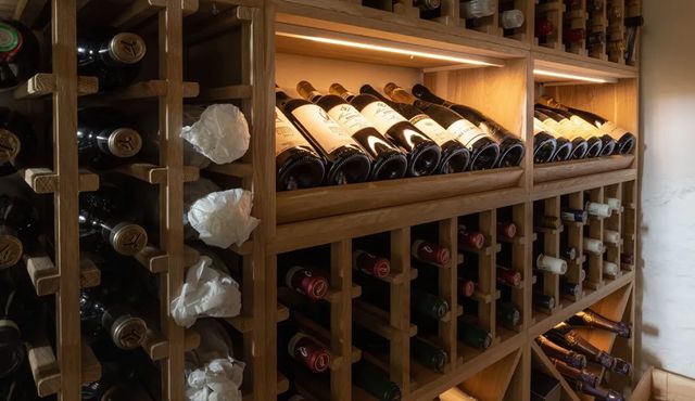 Тръмп заплаши франция с 200% мита върху вината и шампанското