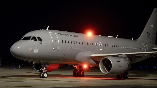 Csaknem ezer embert hoztak haza a járatokkal Közel-Keletről