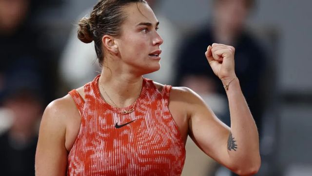 Sabalenka le enseña a Badosa la puerta de salida en Roland Garros